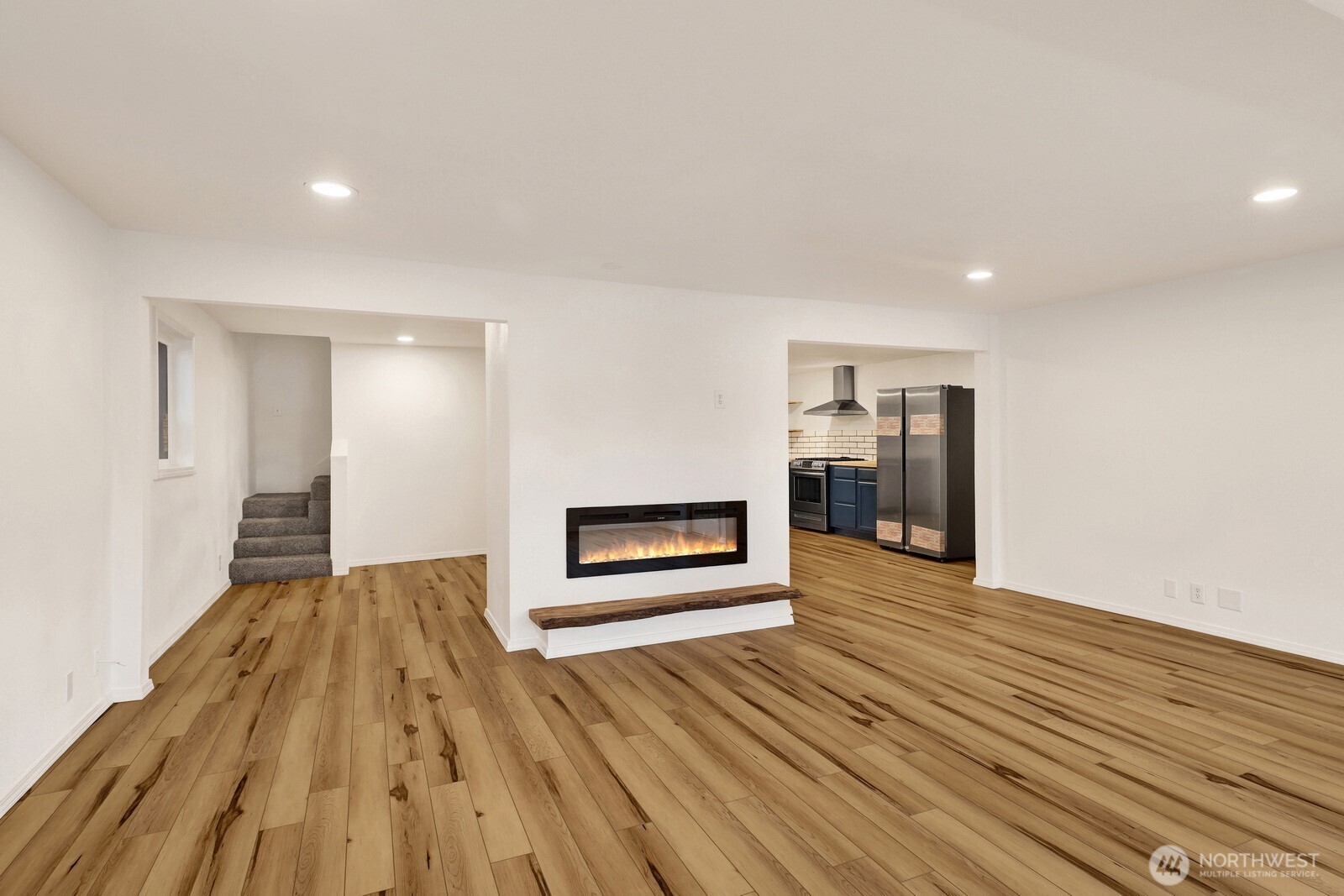 13574 S Green Street Property Photo 6
