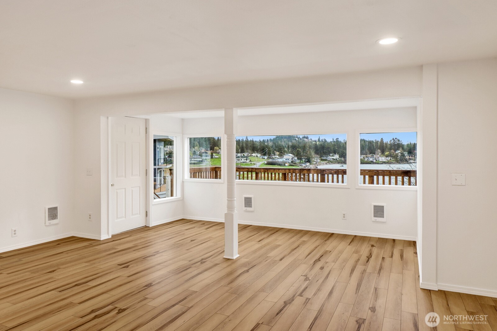 13574 S Green Street Property Photo 10