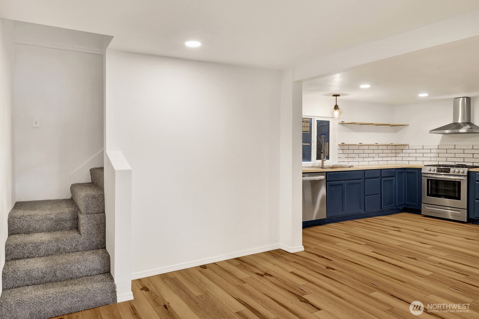 13574 S Green Street Property Photo 12