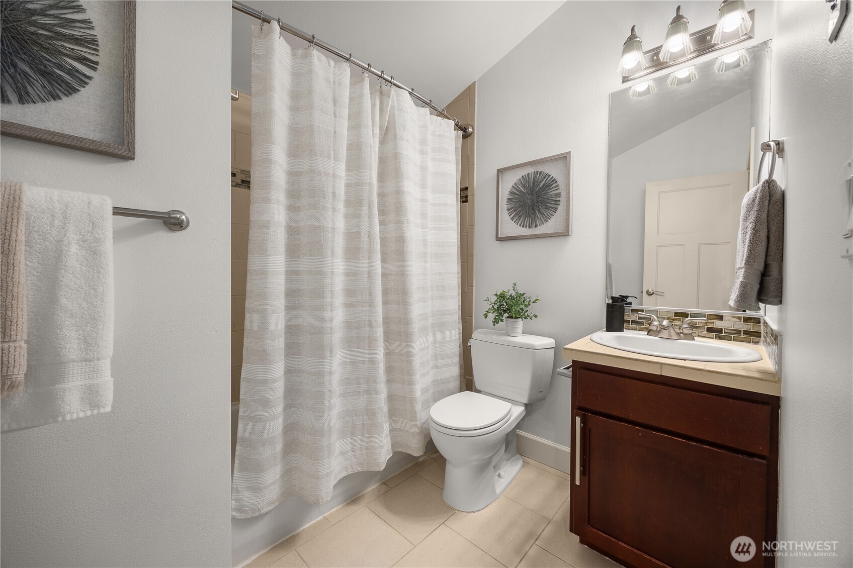 2120 W Ruffner Street Property Photo 17