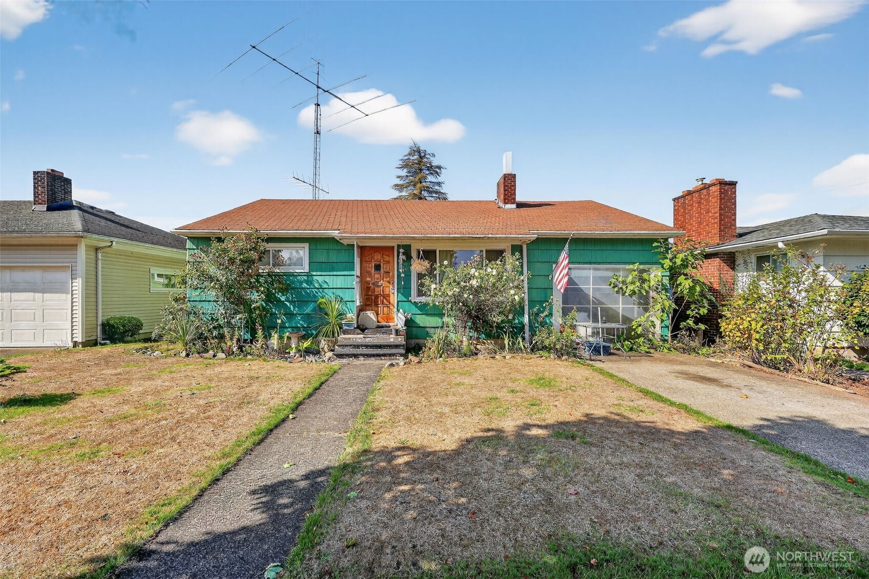 1717 10th Avenue Property Photo 1