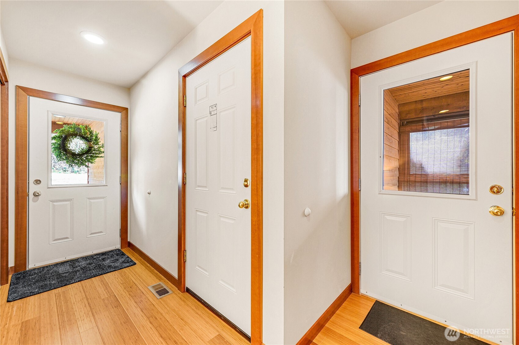 17980 Cobahud Road Property Photo 4