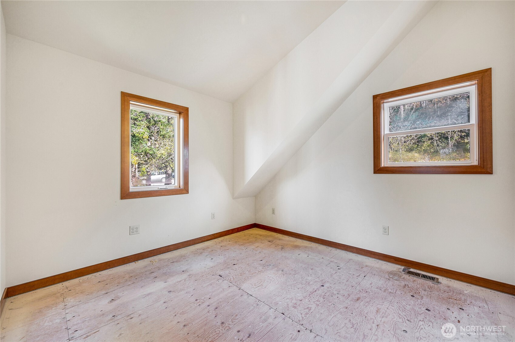17980 Cobahud Road Property Photo 27