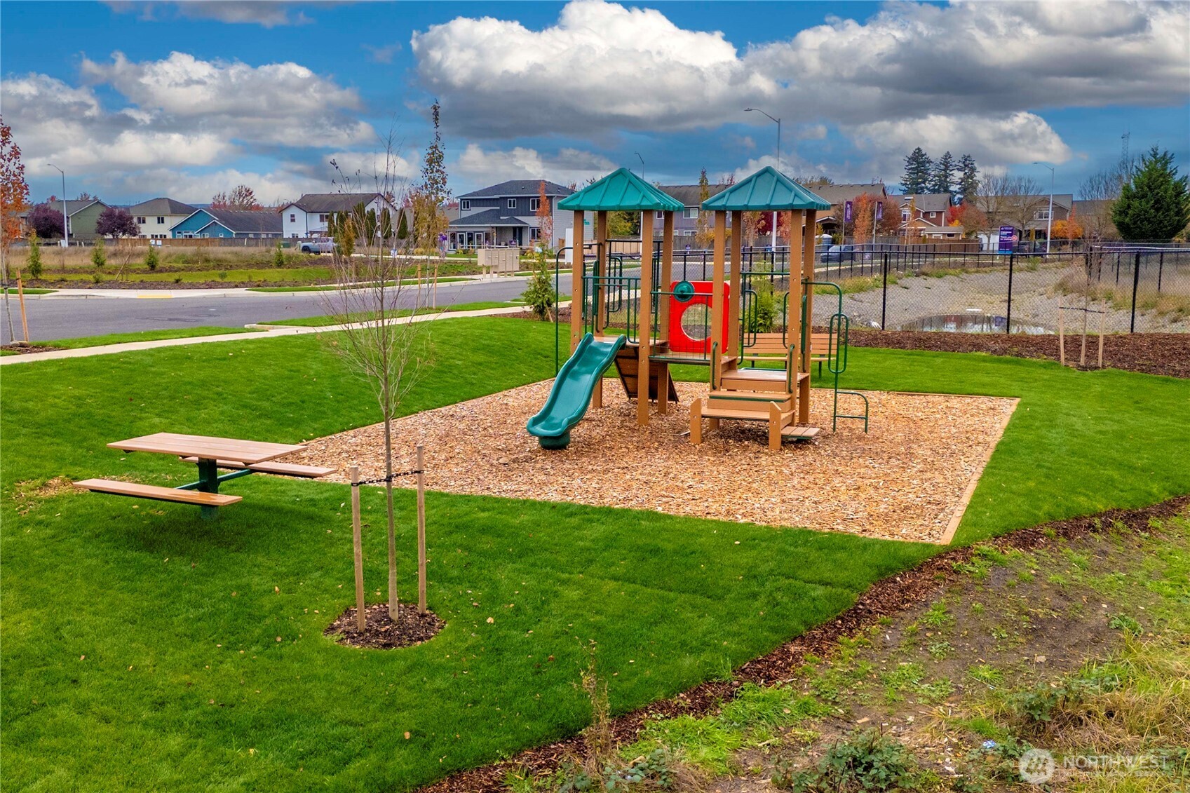 127 Willowbrook Drive 38 Property Photo 4