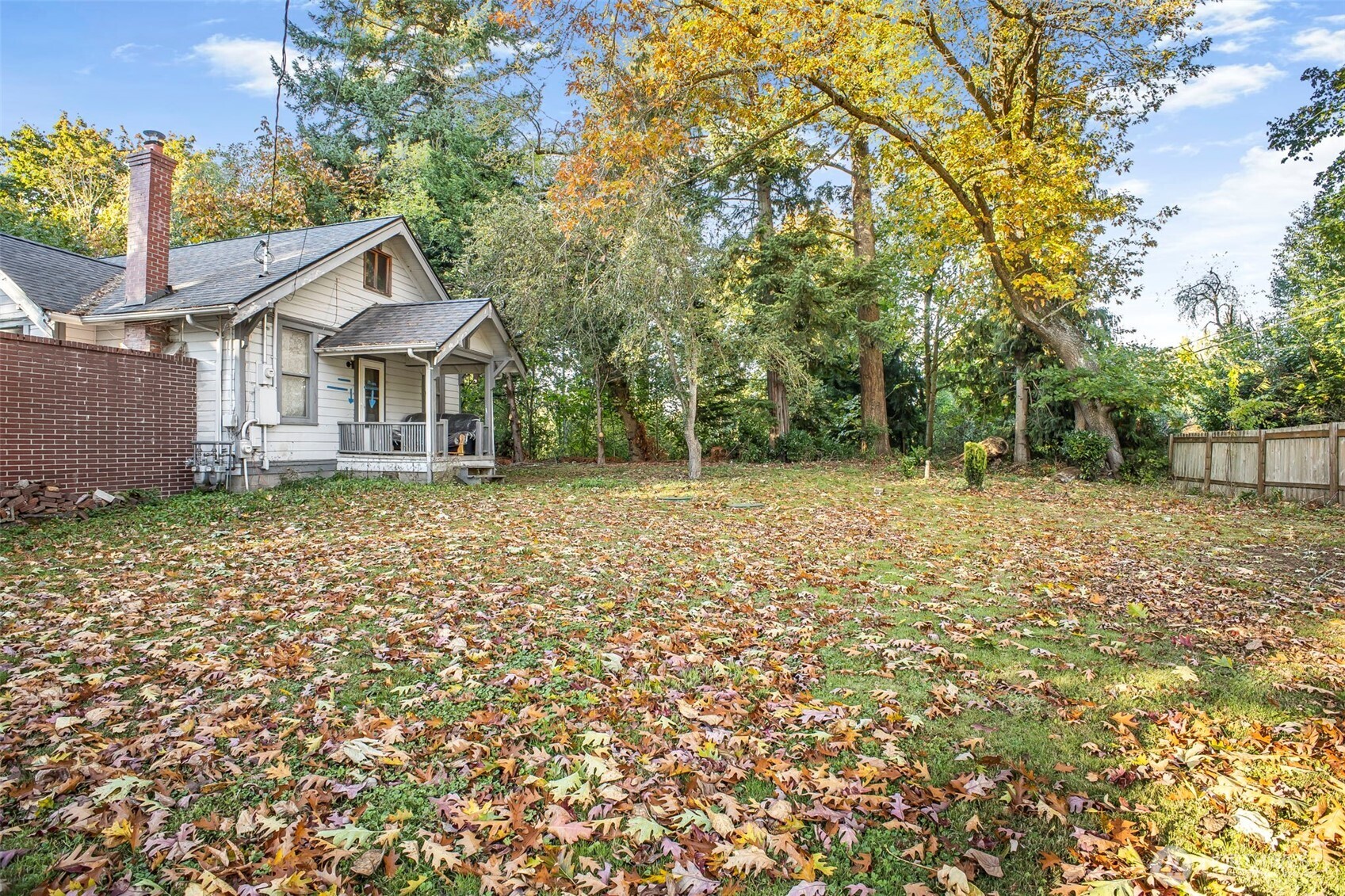 6037 Old Guide Road Property Photo 1