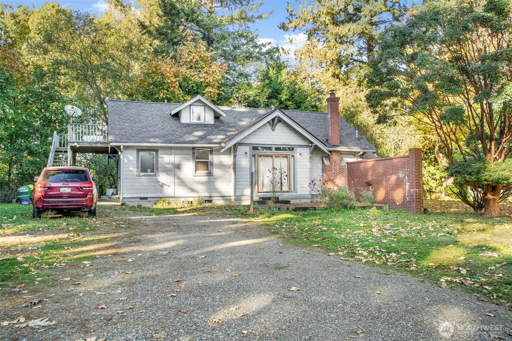 6037 Old Guide Road Property Photo 2