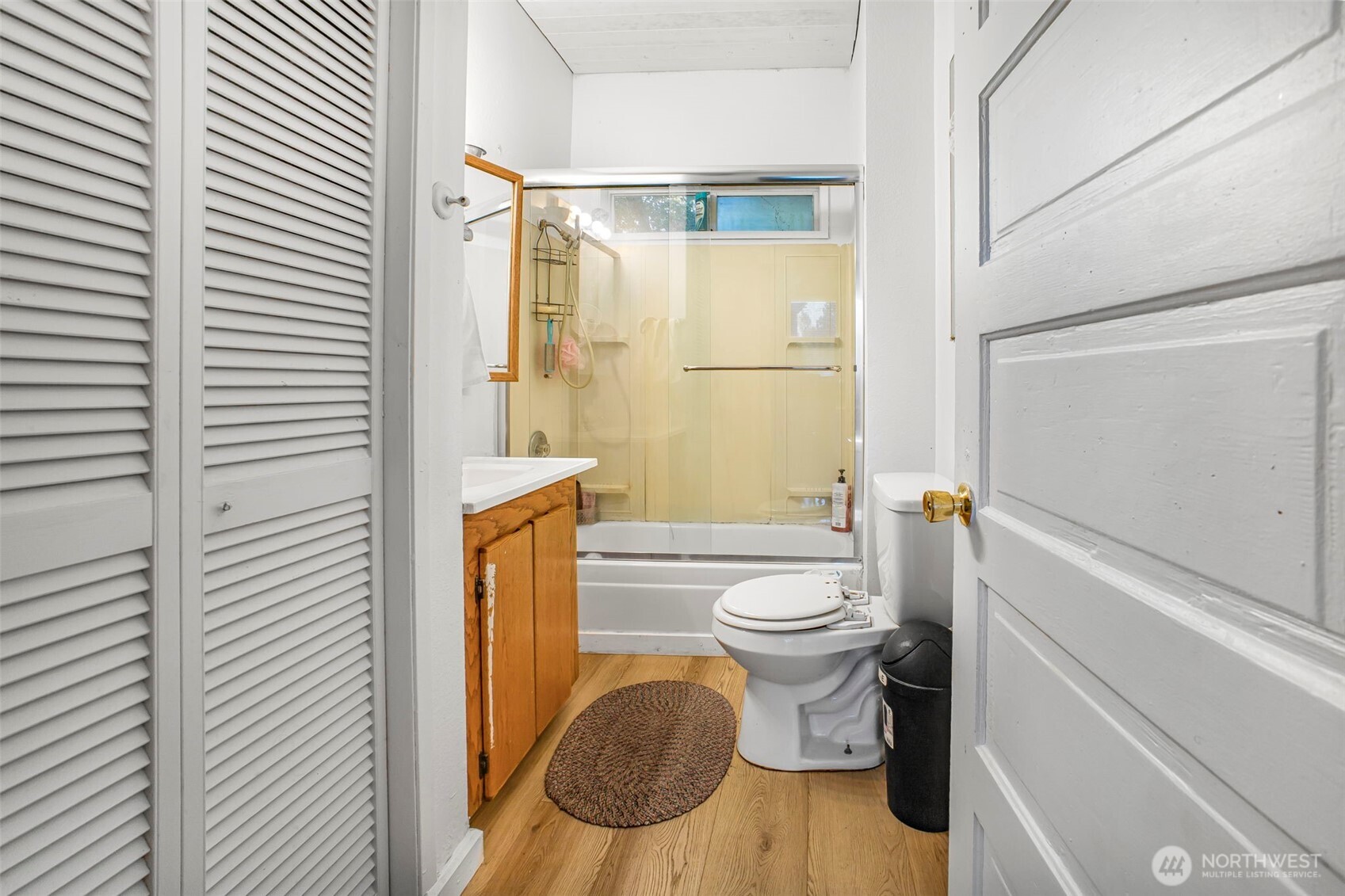 6037 Old Guide Road Property Photo 7