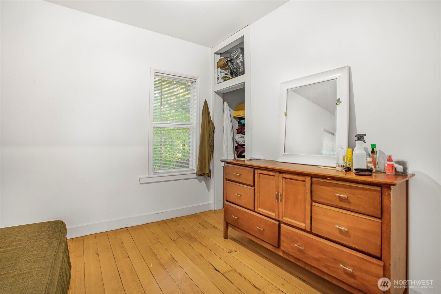 6037 Old Guide Road Property Photo 8