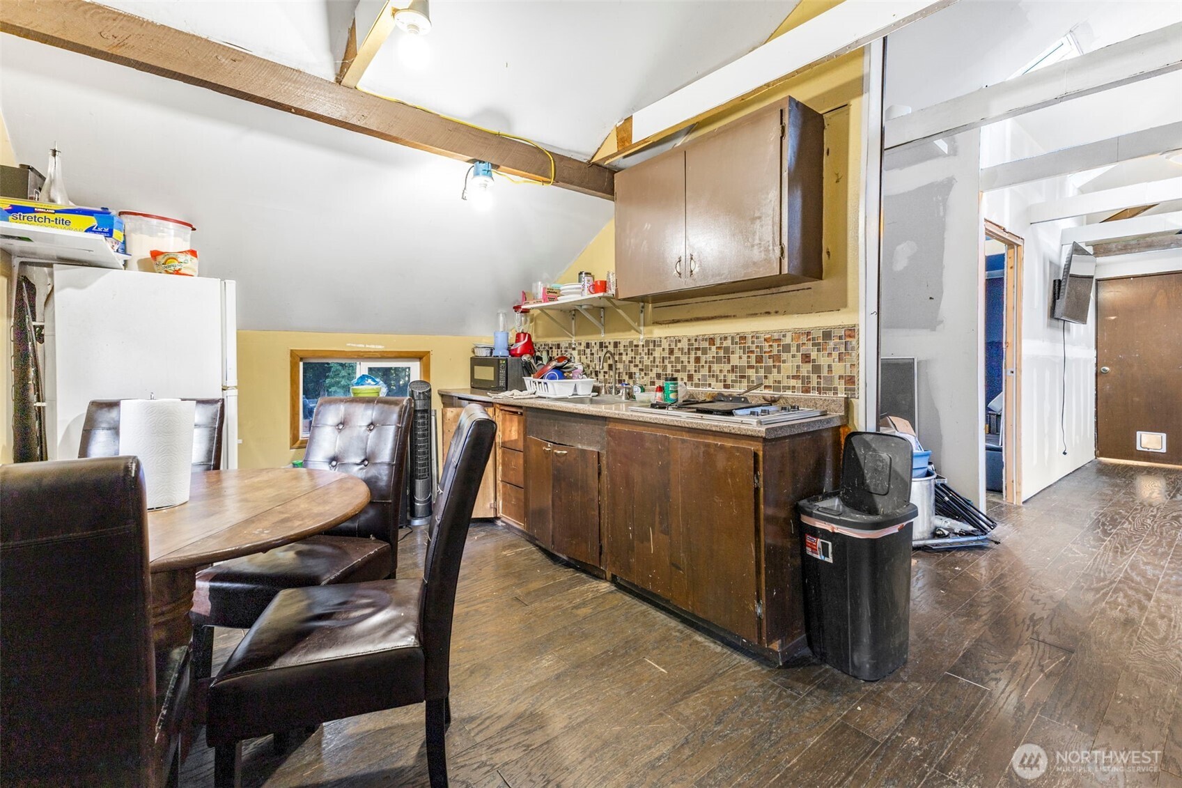 6037 Old Guide Road Property Photo 13
