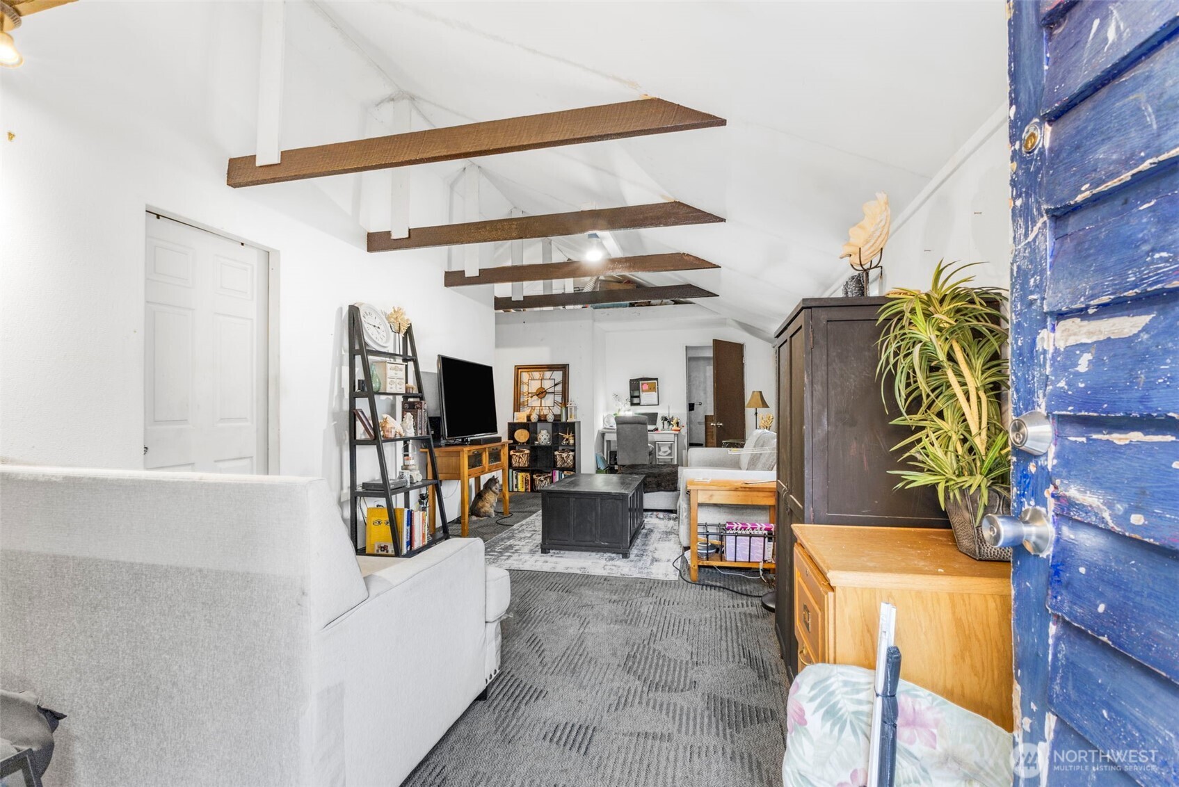 6037 Old Guide Road Property Photo 20
