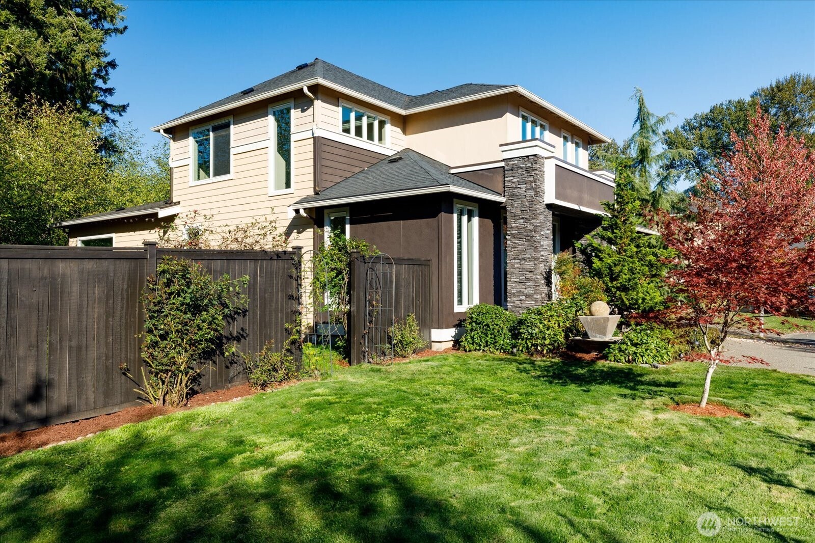 3701 170th Place Property Photo 3