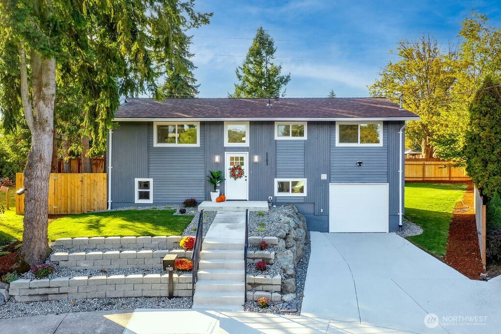 1103 Vashon Court Property Photo 1