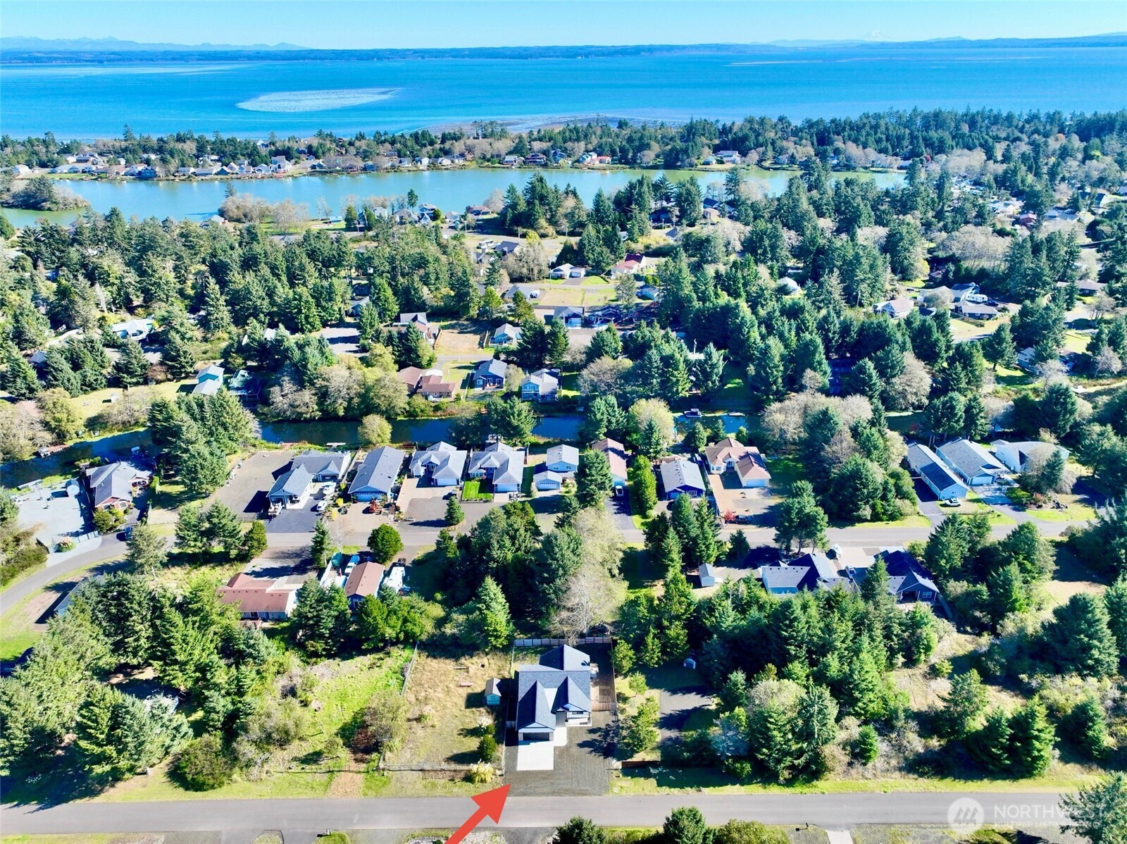 716 Island Circle Property Photo 3