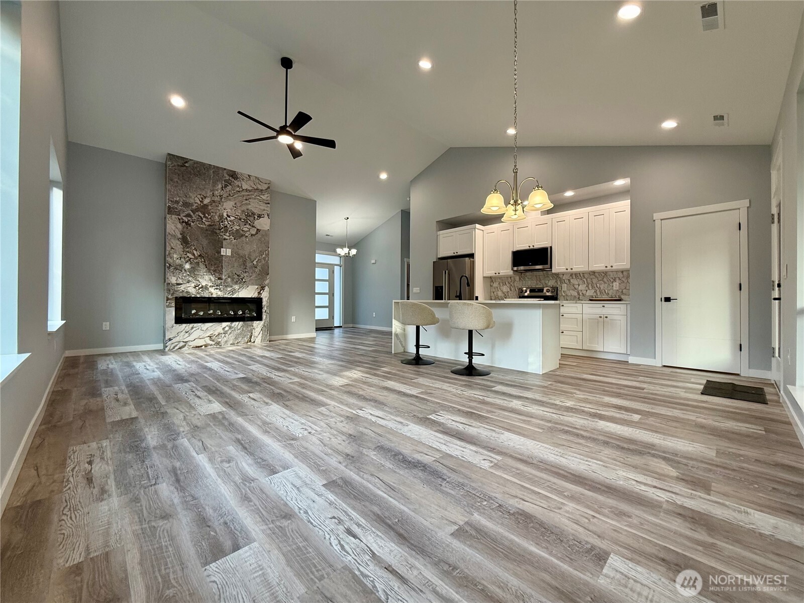 716 Island Circle Property Photo 16