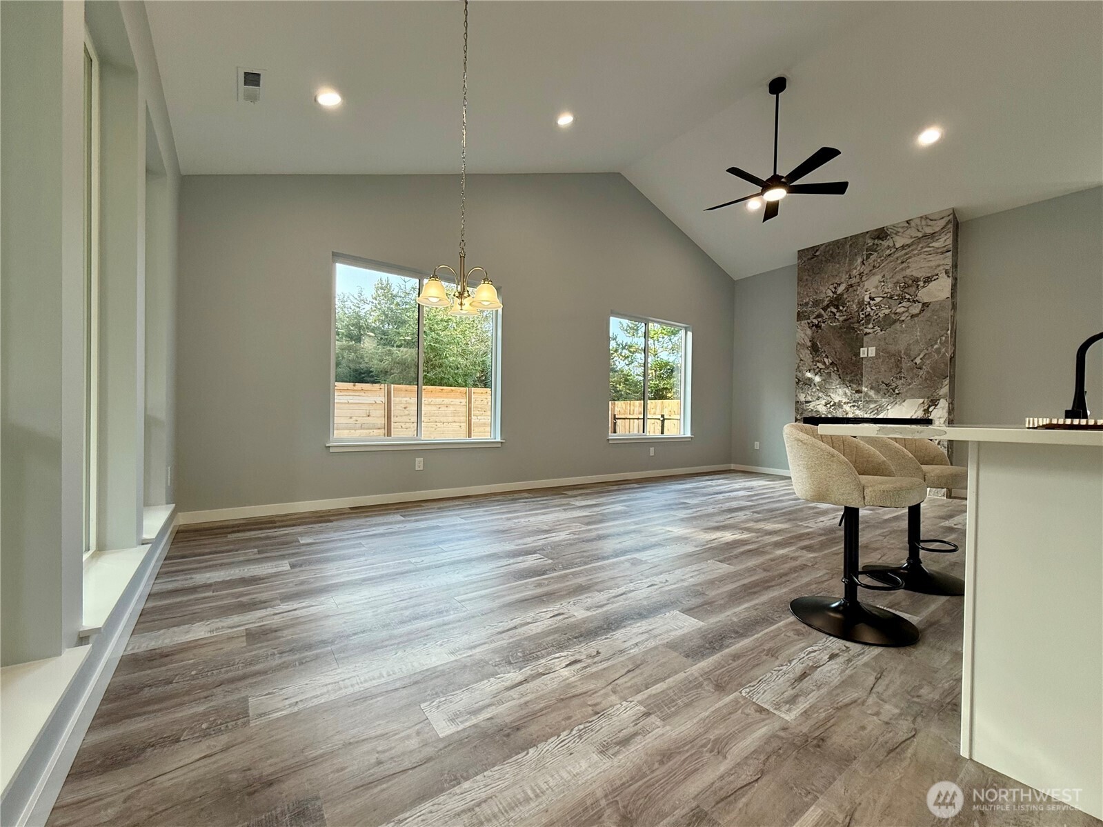 716 Island Circle Property Photo 18