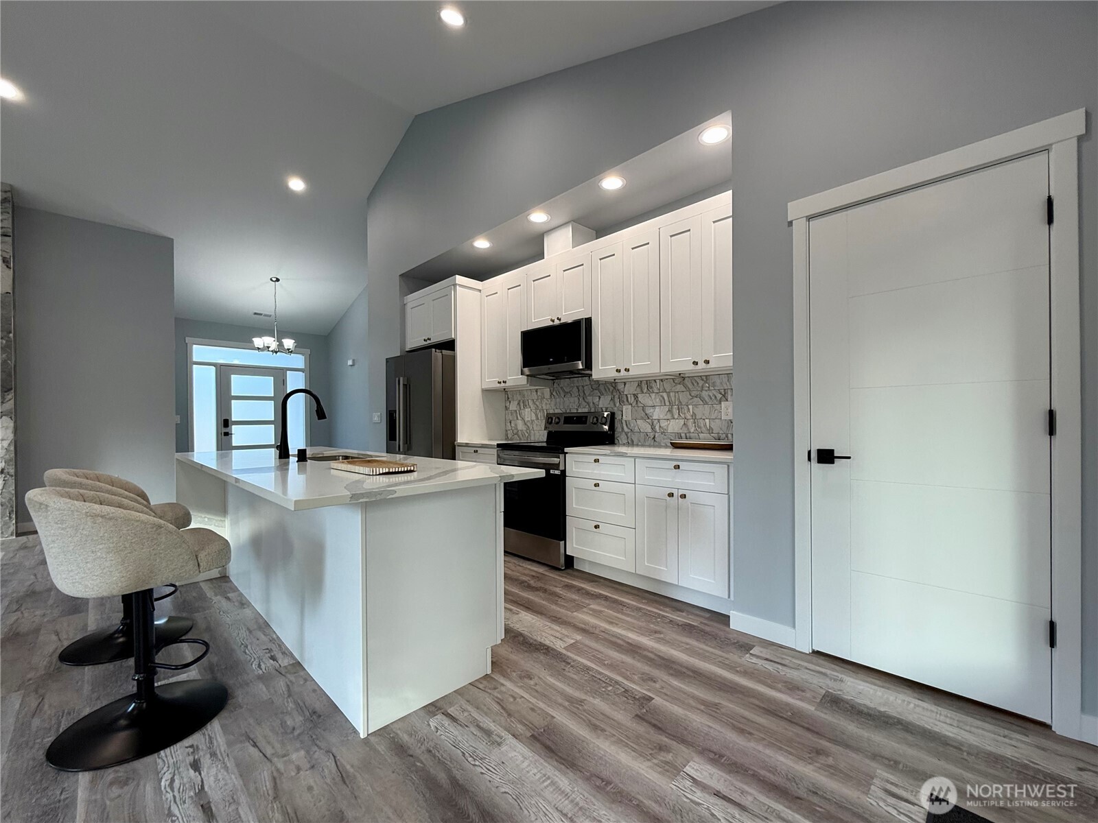 716 Island Circle Property Photo 22
