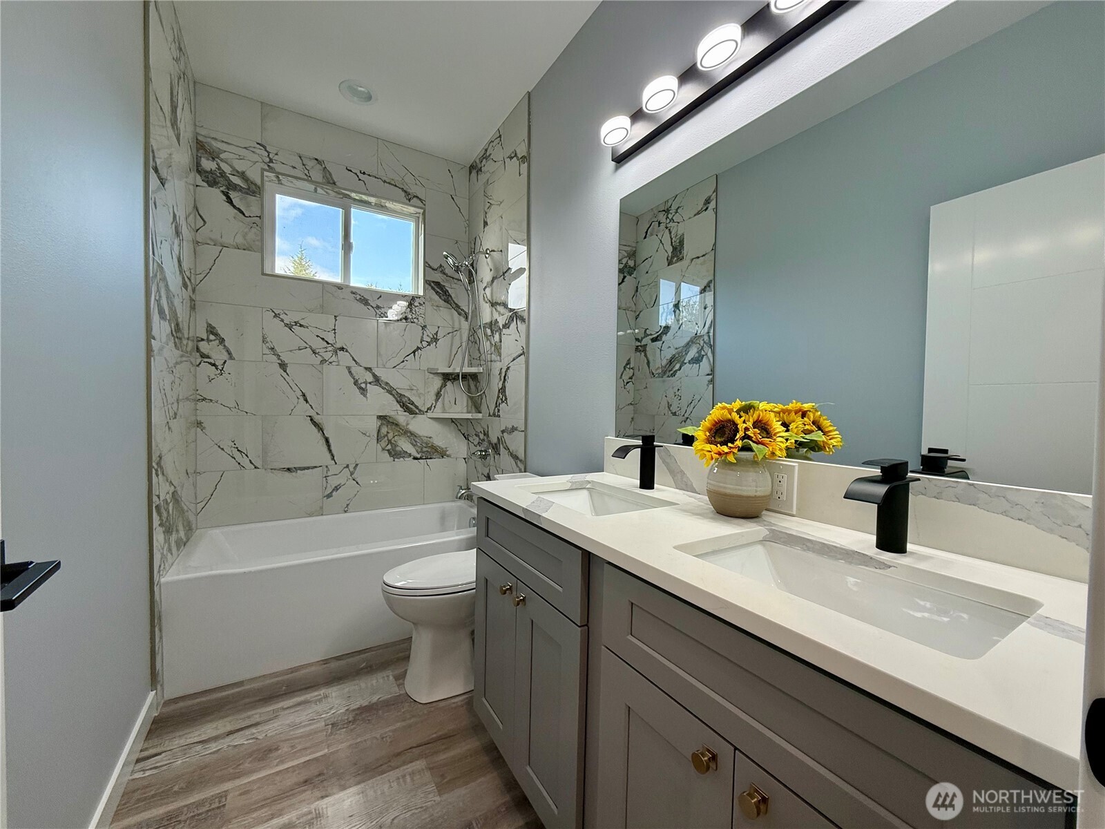 716 Island Circle Property Photo 38