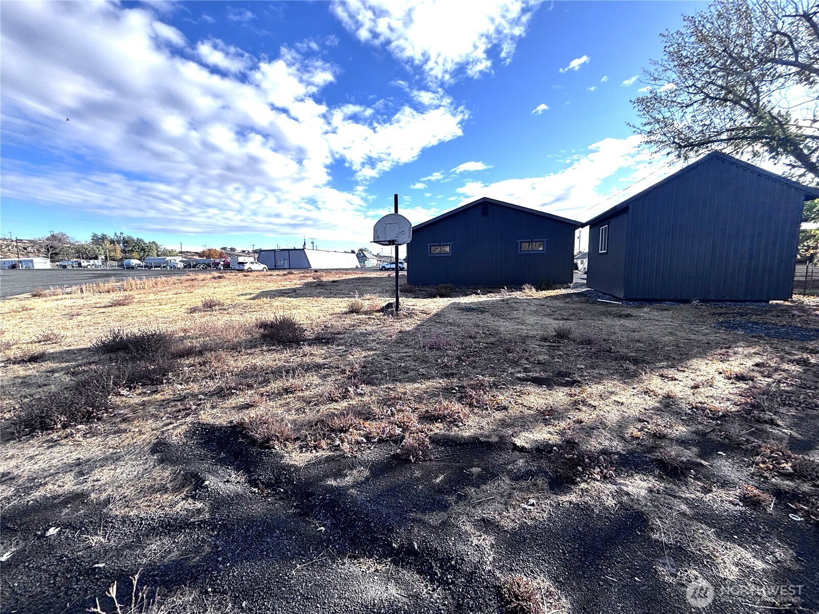 207 N Birch St Property Photo 8