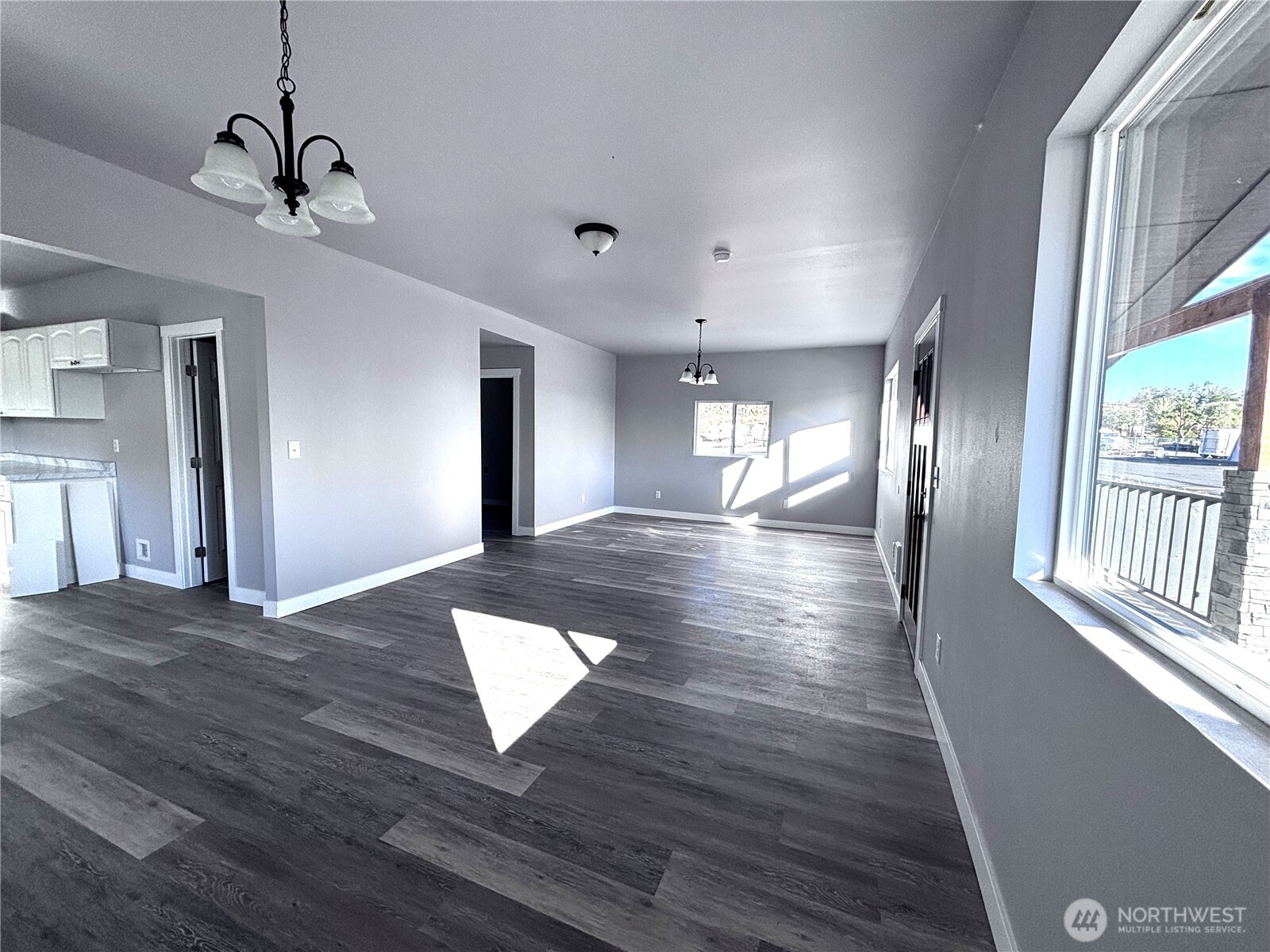 207 N Birch St Property Photo 14