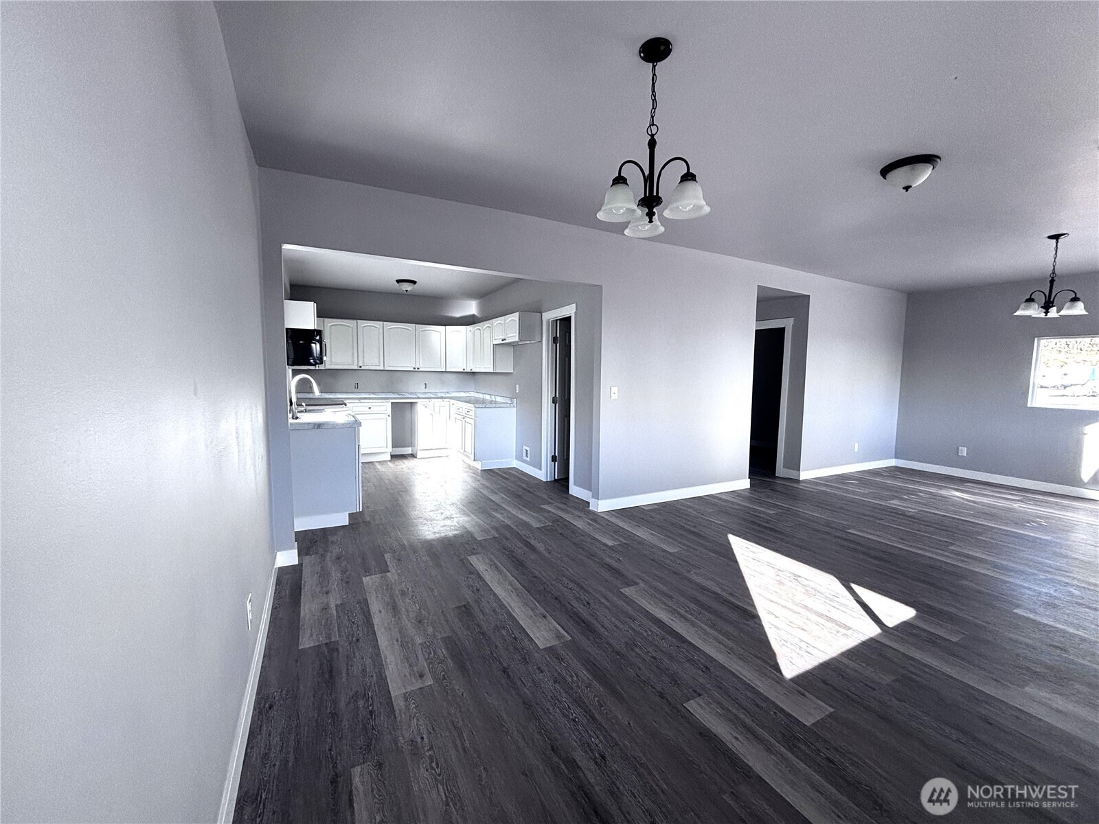 207 N Birch St Property Photo 19