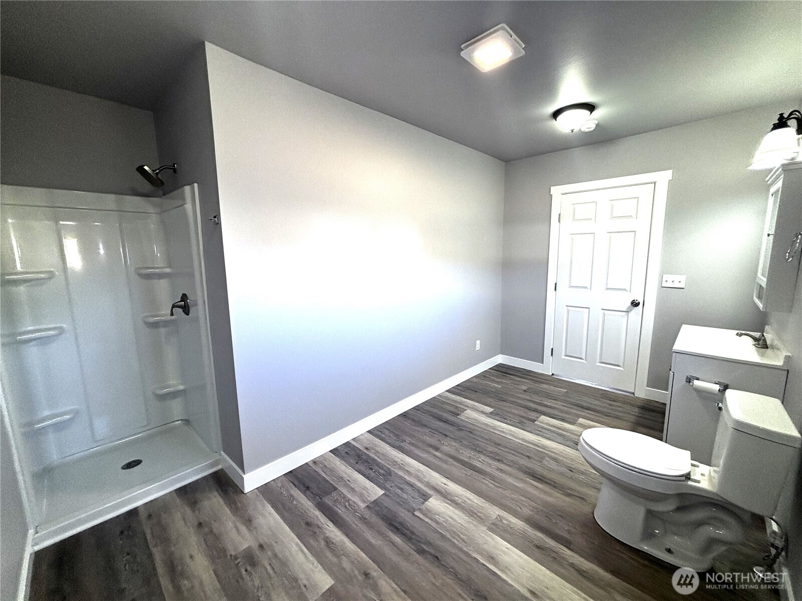 207 N Birch St Property Photo 24