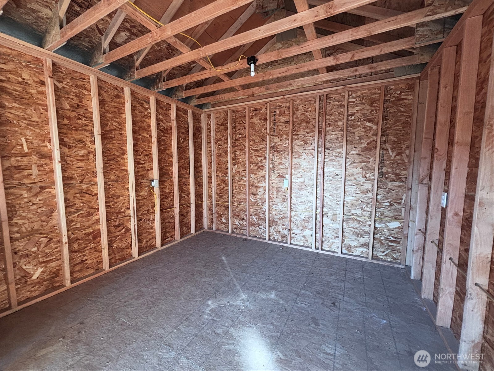 207 N Birch St Property Photo 25