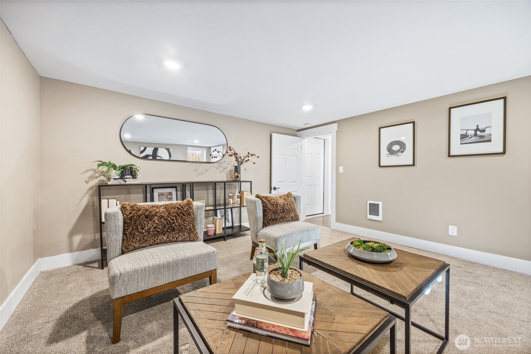 5026 48th Avenue Property Photo 15