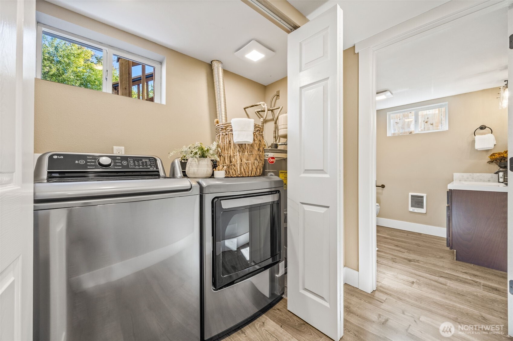 5026 48th Avenue Property Photo 17