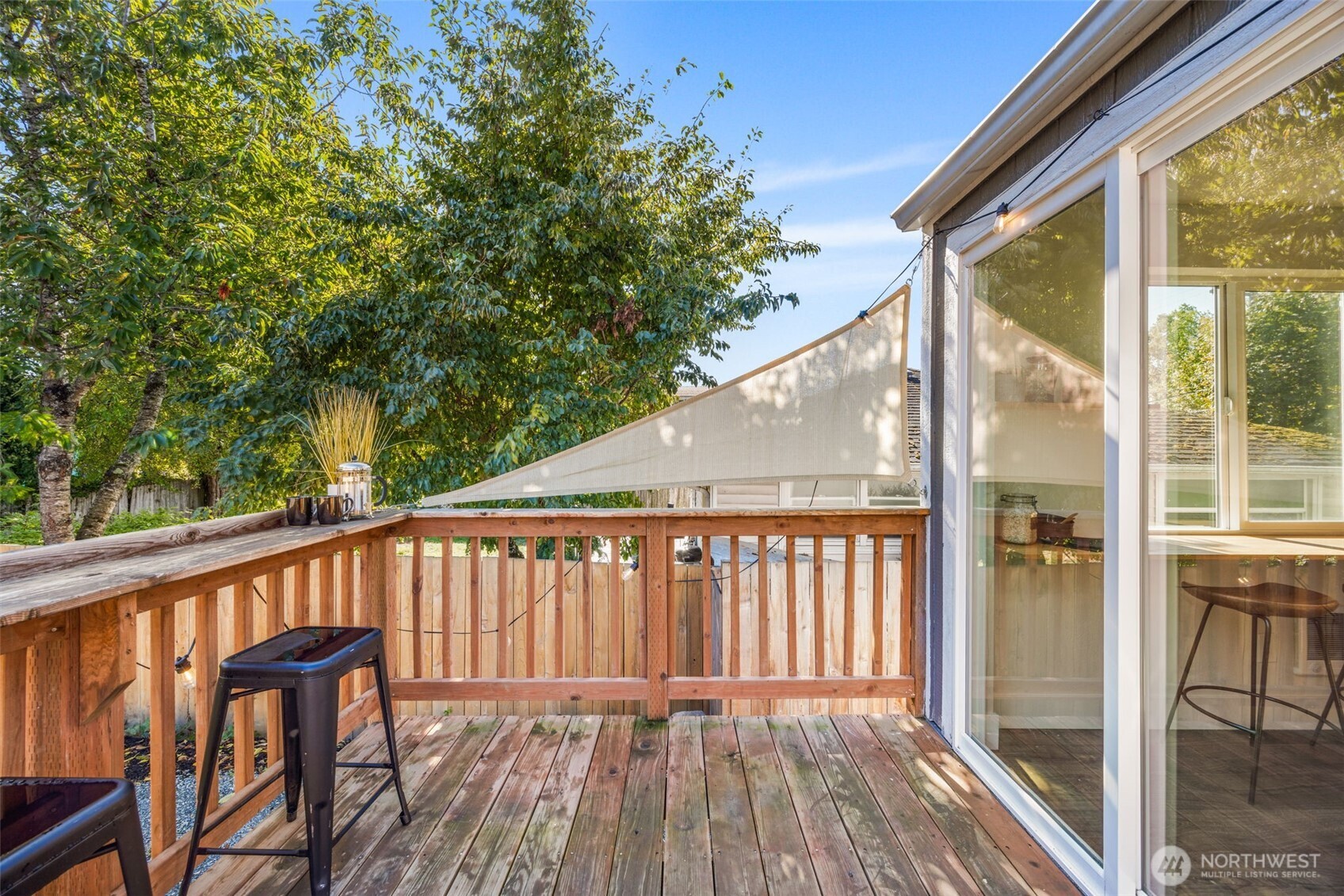 5026 48th Avenue Property Photo 18