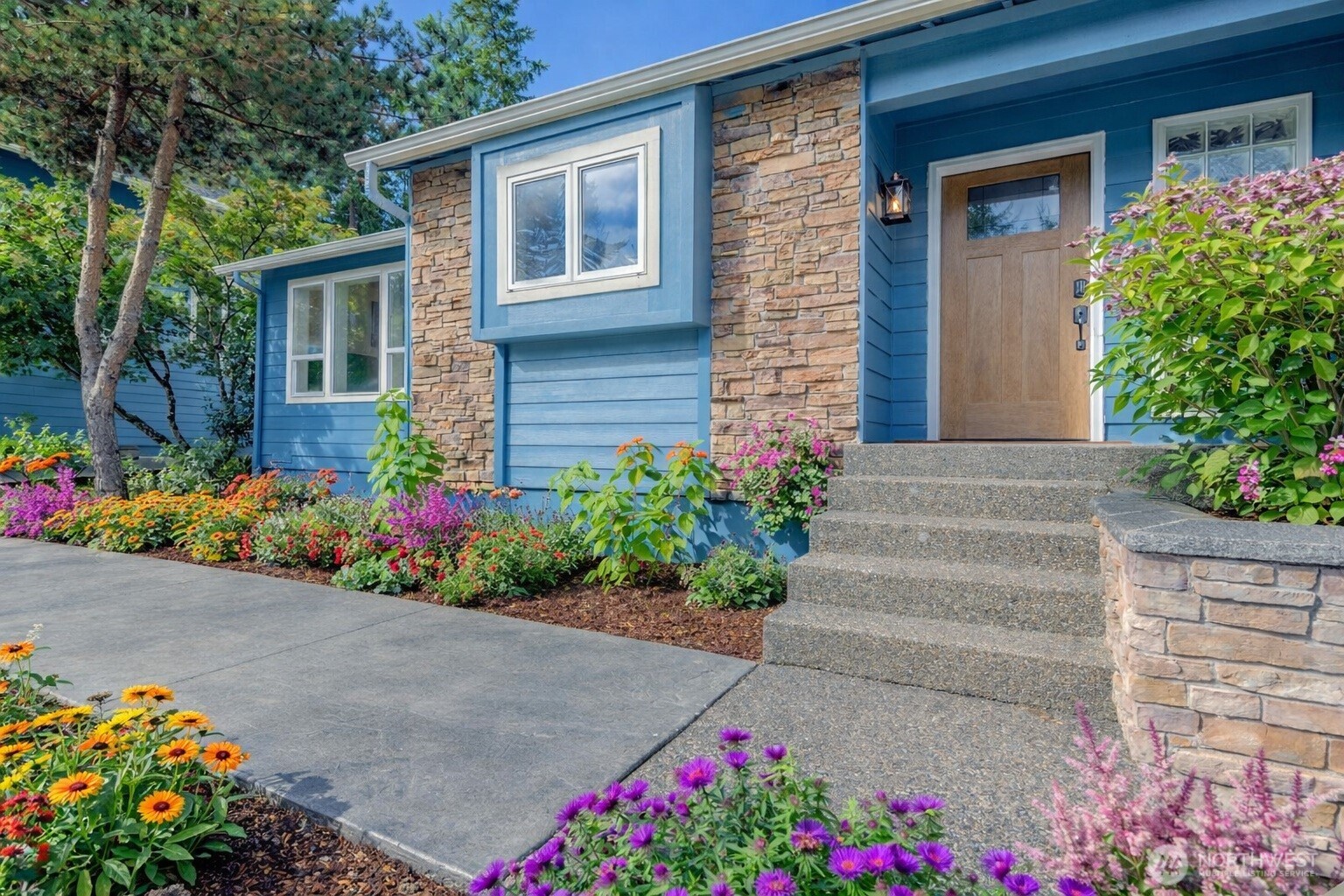 3657 Mathisen Lane Property Photo 4