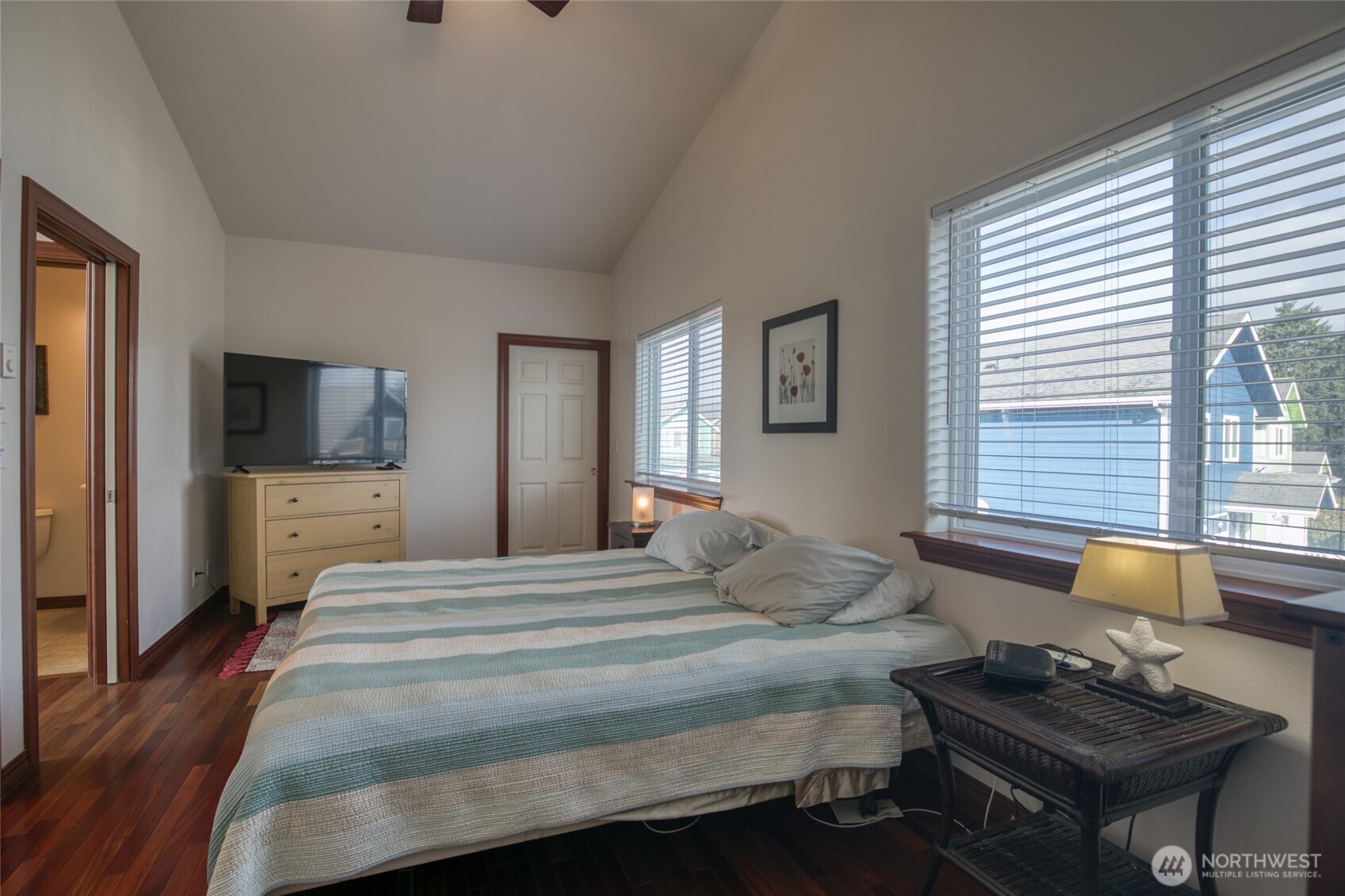 24 Darien Lane Property Photo 16