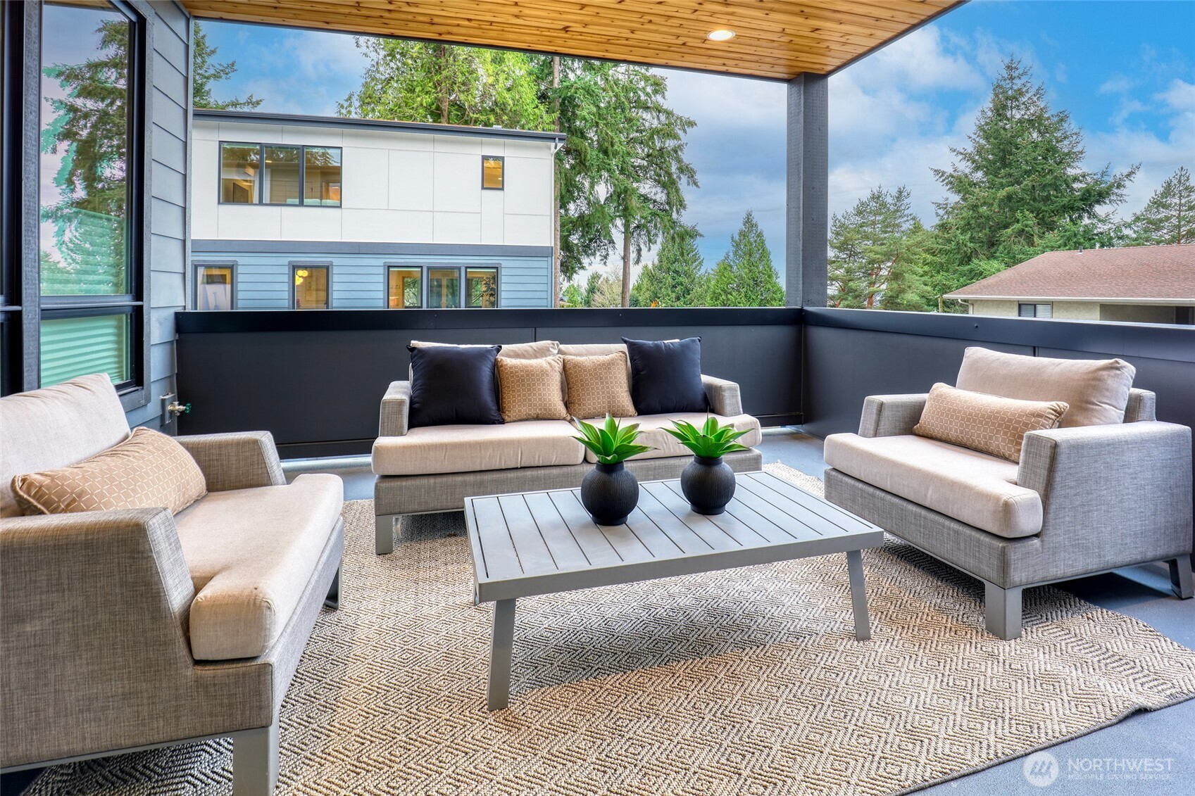 11218 Ne 67th Street 3 Property Photo 12