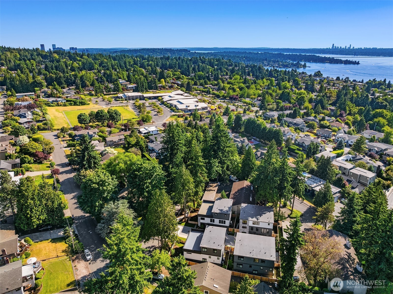 11218 Ne 67th Street 3 Property Photo 35