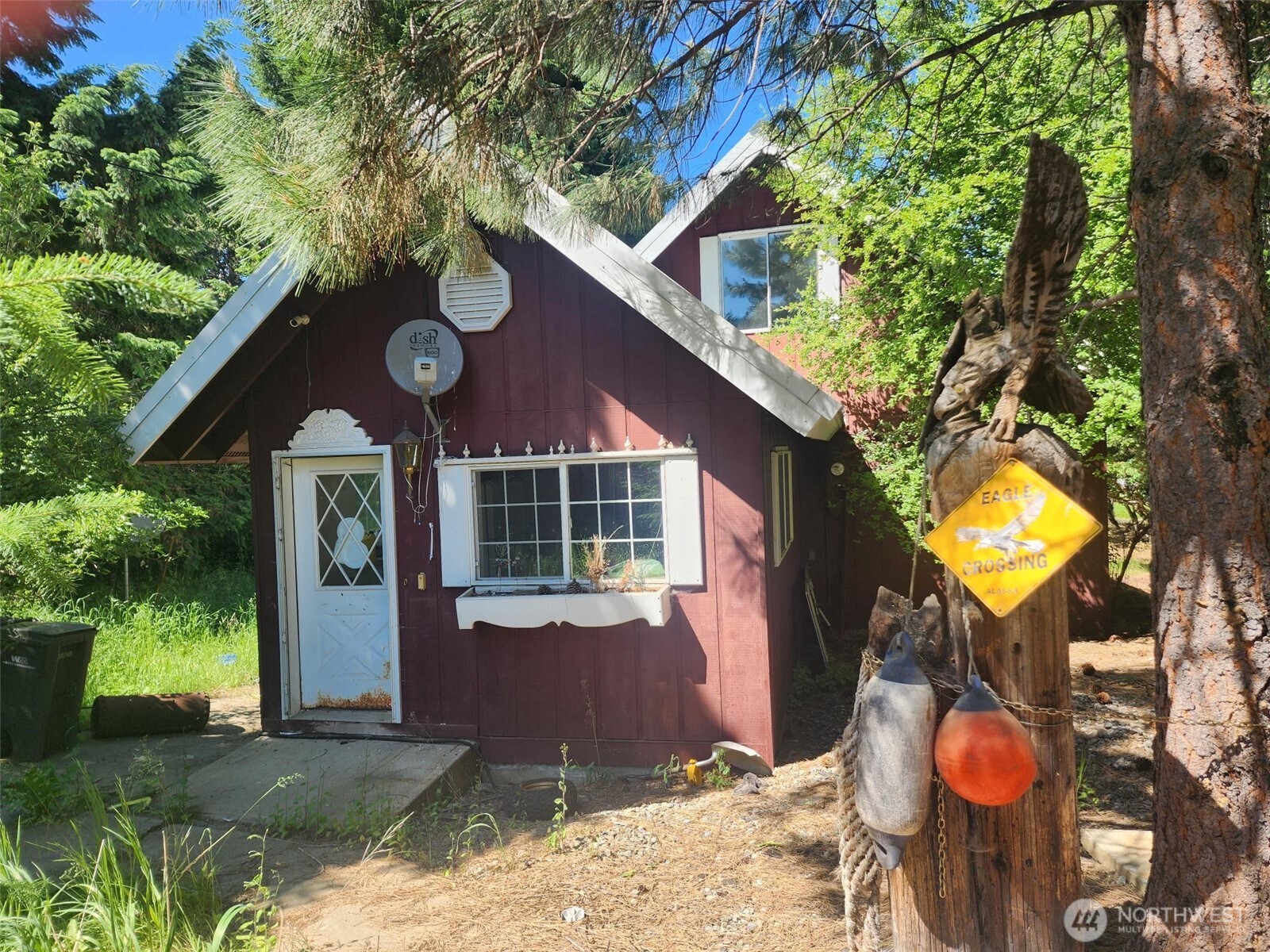 1911 Hundley Road Property Photo 1