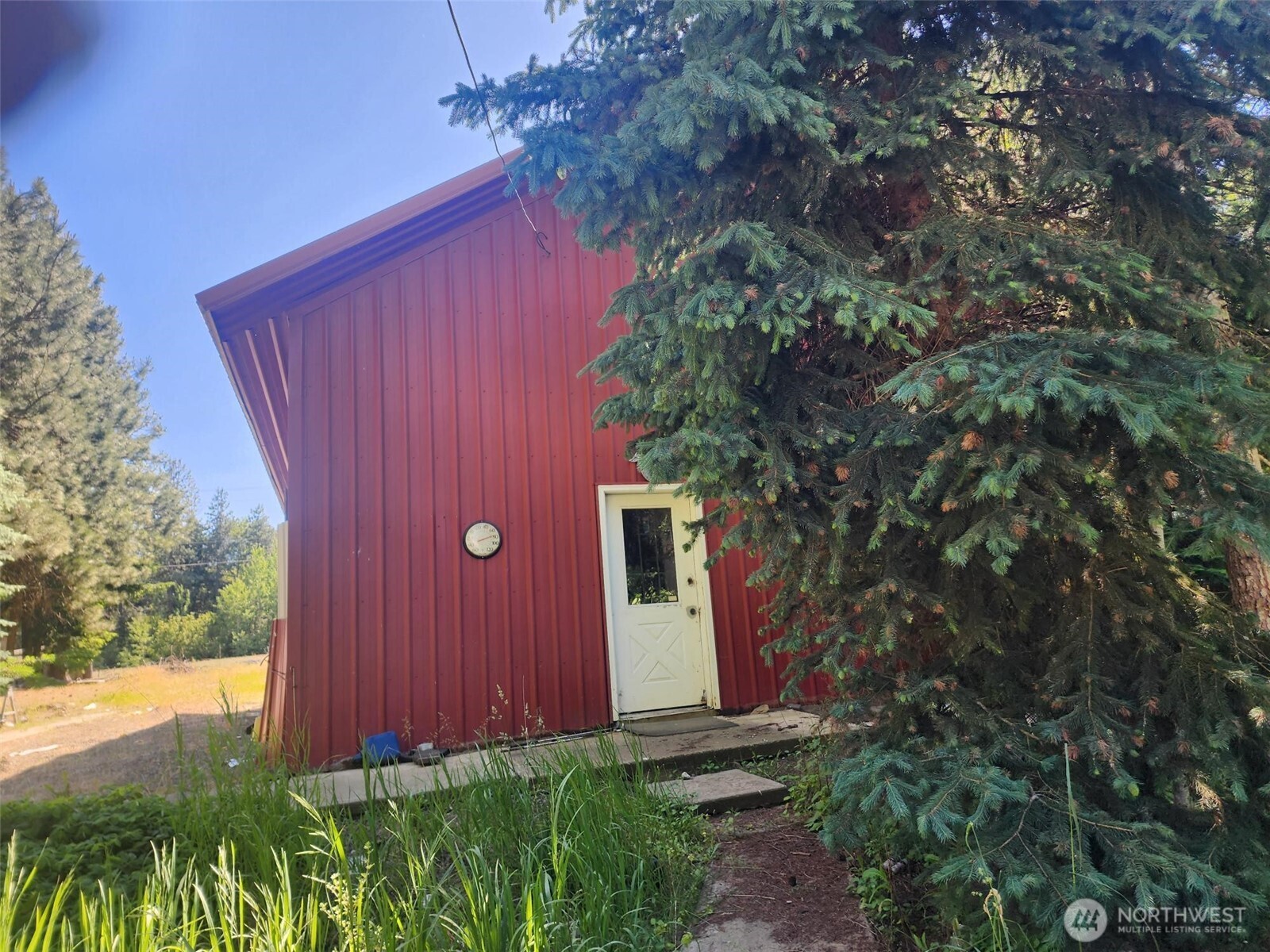 1911 Hundley Road Property Photo 10