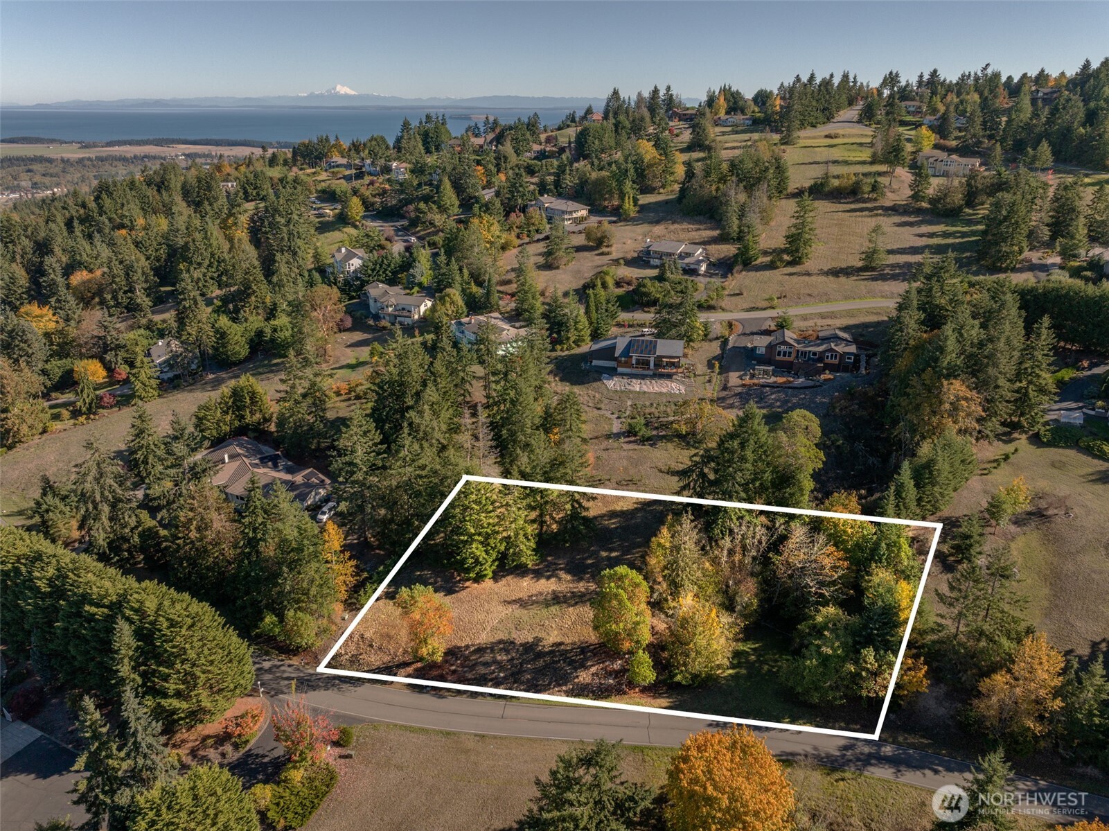 1051 Fox Hollow Road Property Photo 2