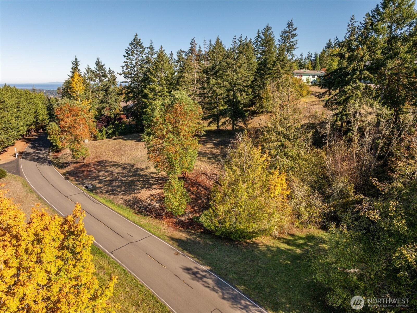 1051 Fox Hollow Road Property Photo 8
