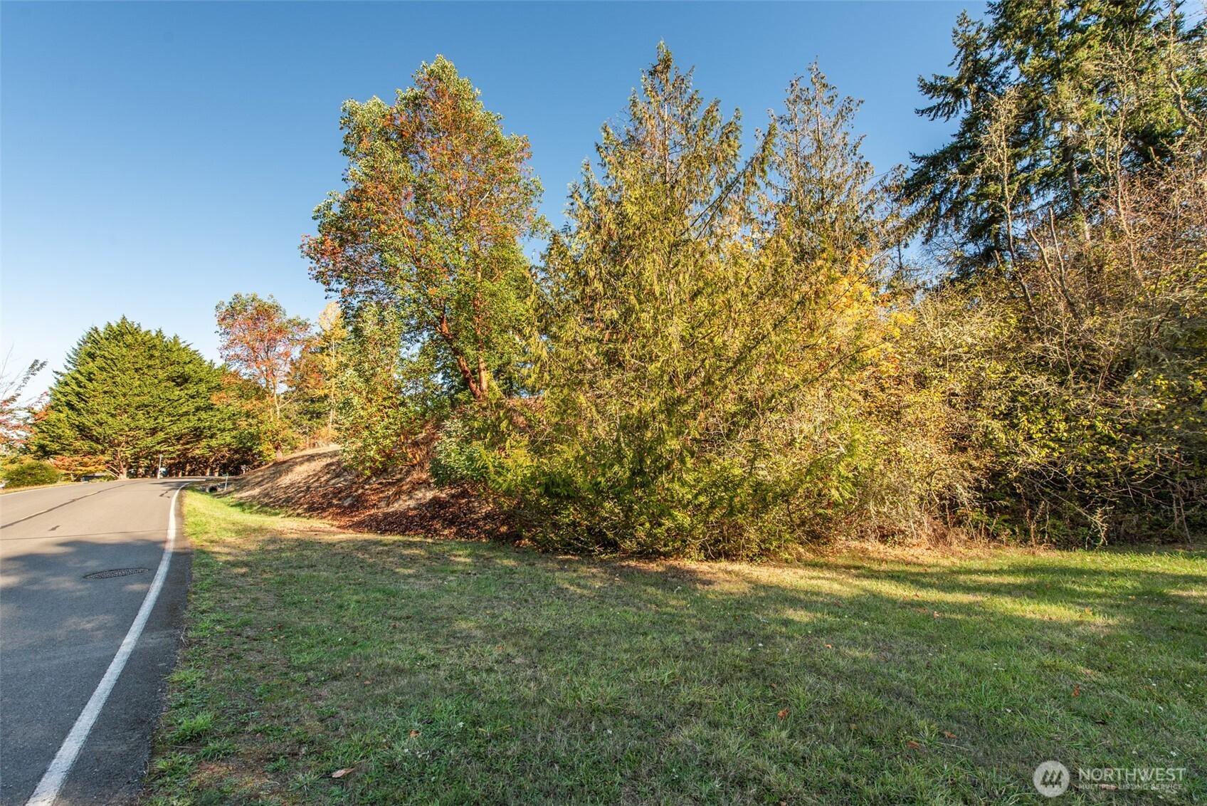 1051 Fox Hollow Road Property Photo 24