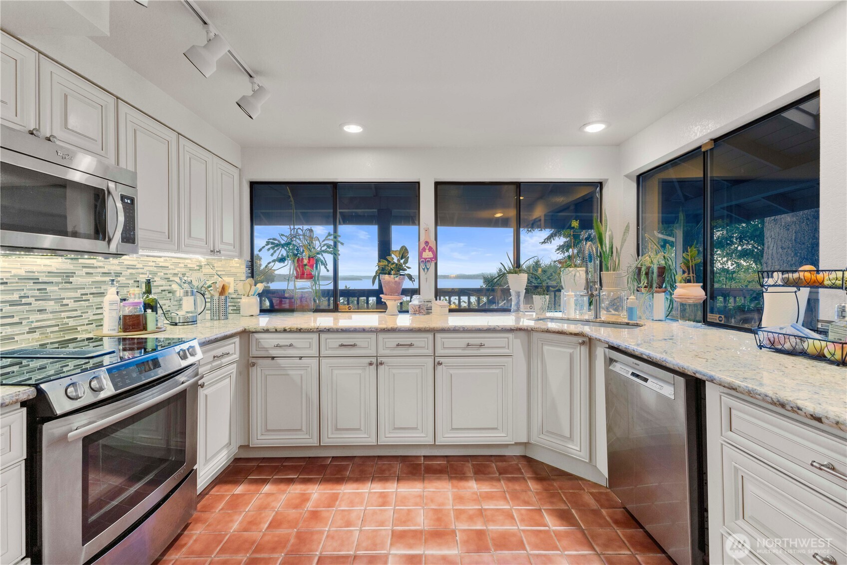 6329 Dash Point Boulevard Property Photo 13