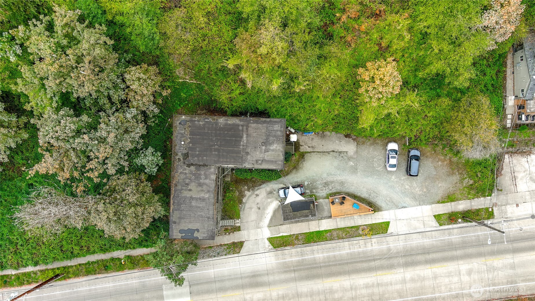 2255 Harbor Ave Property Photo 8