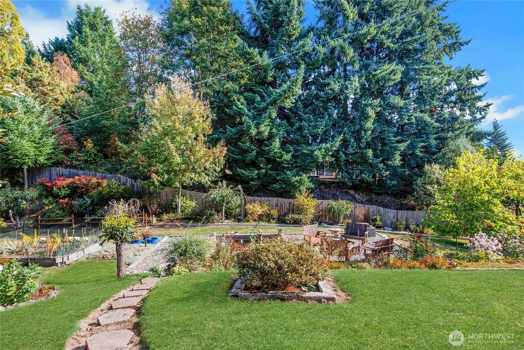 25319 Meridian Property Photo 8