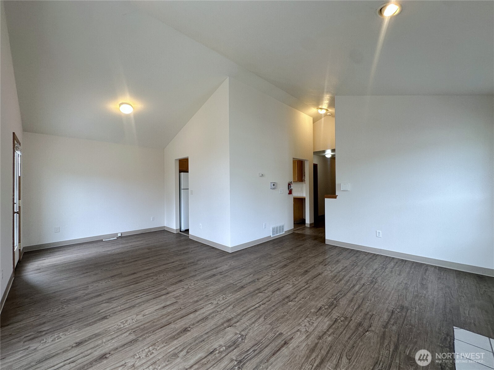 10539 Evanston Avenue Property Photo 6