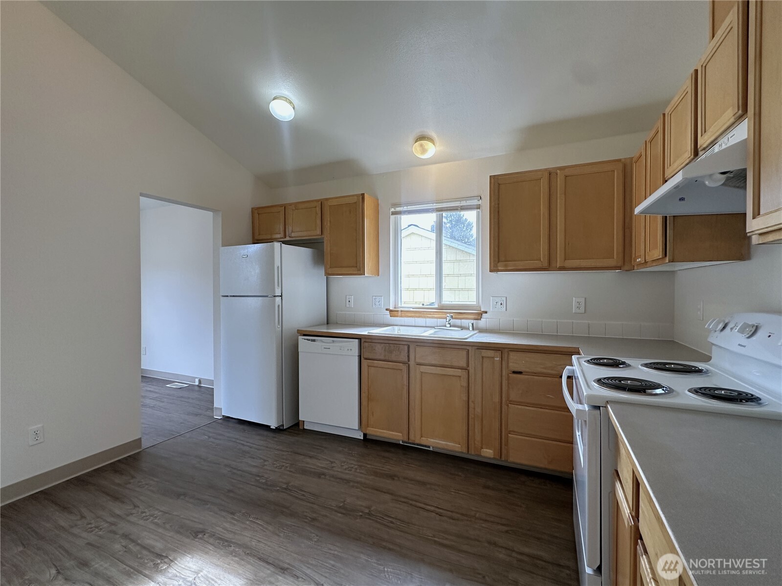 10539 Evanston Avenue Property Photo 8