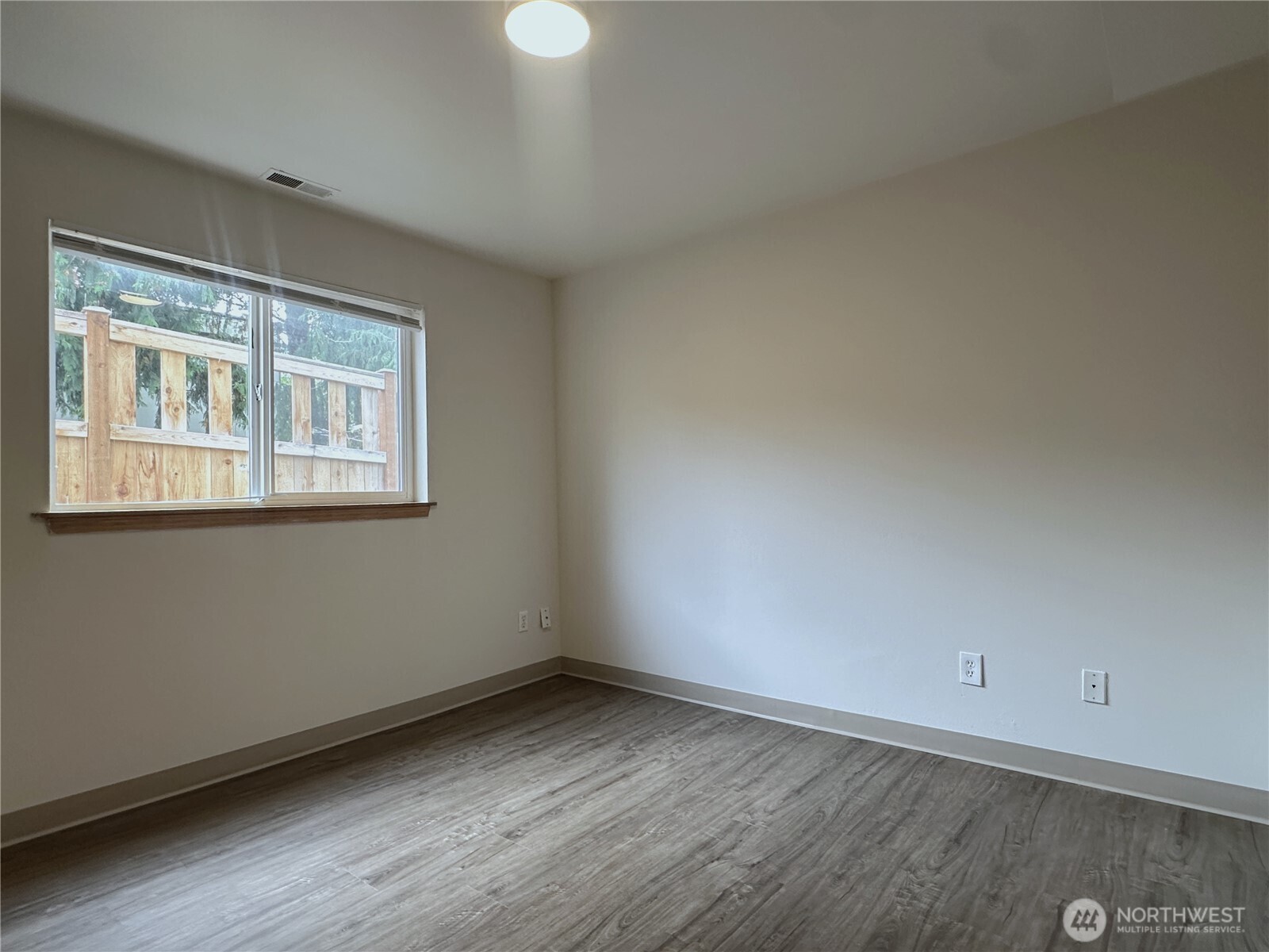 10539 Evanston Avenue Property Photo 27