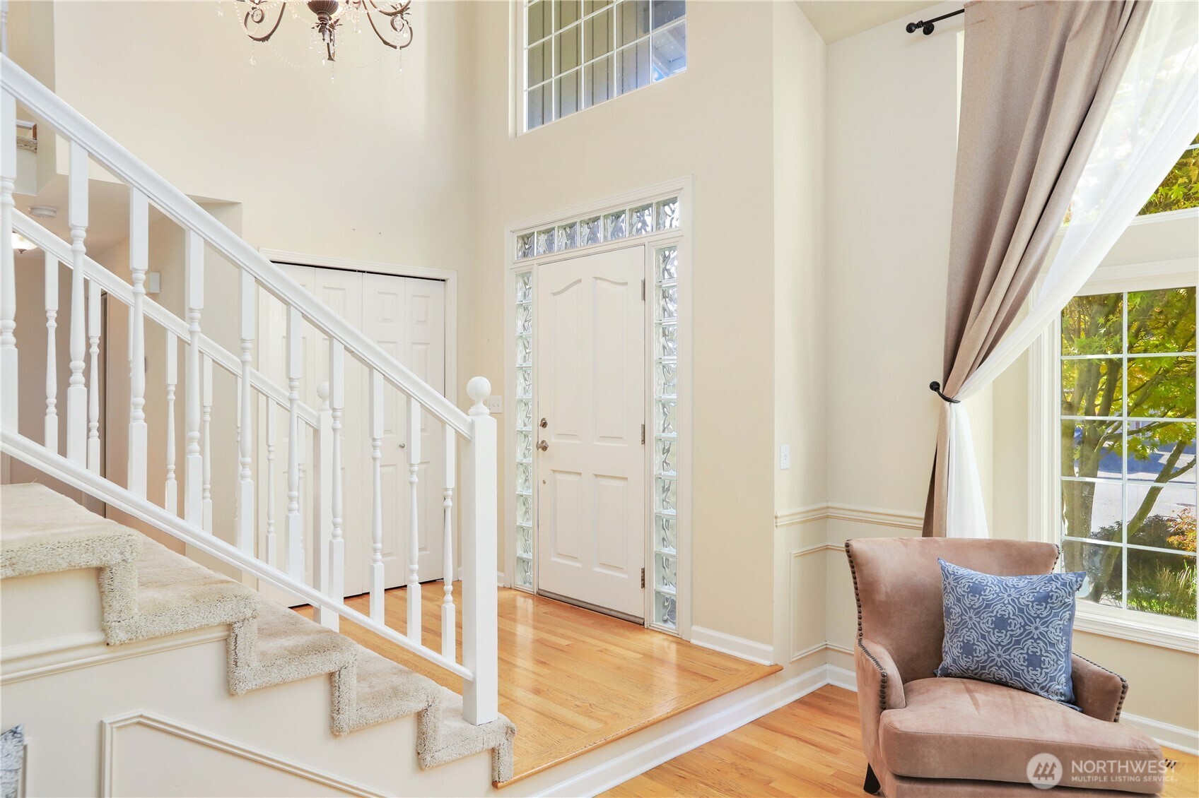 6405 154th Street Property Photo 2