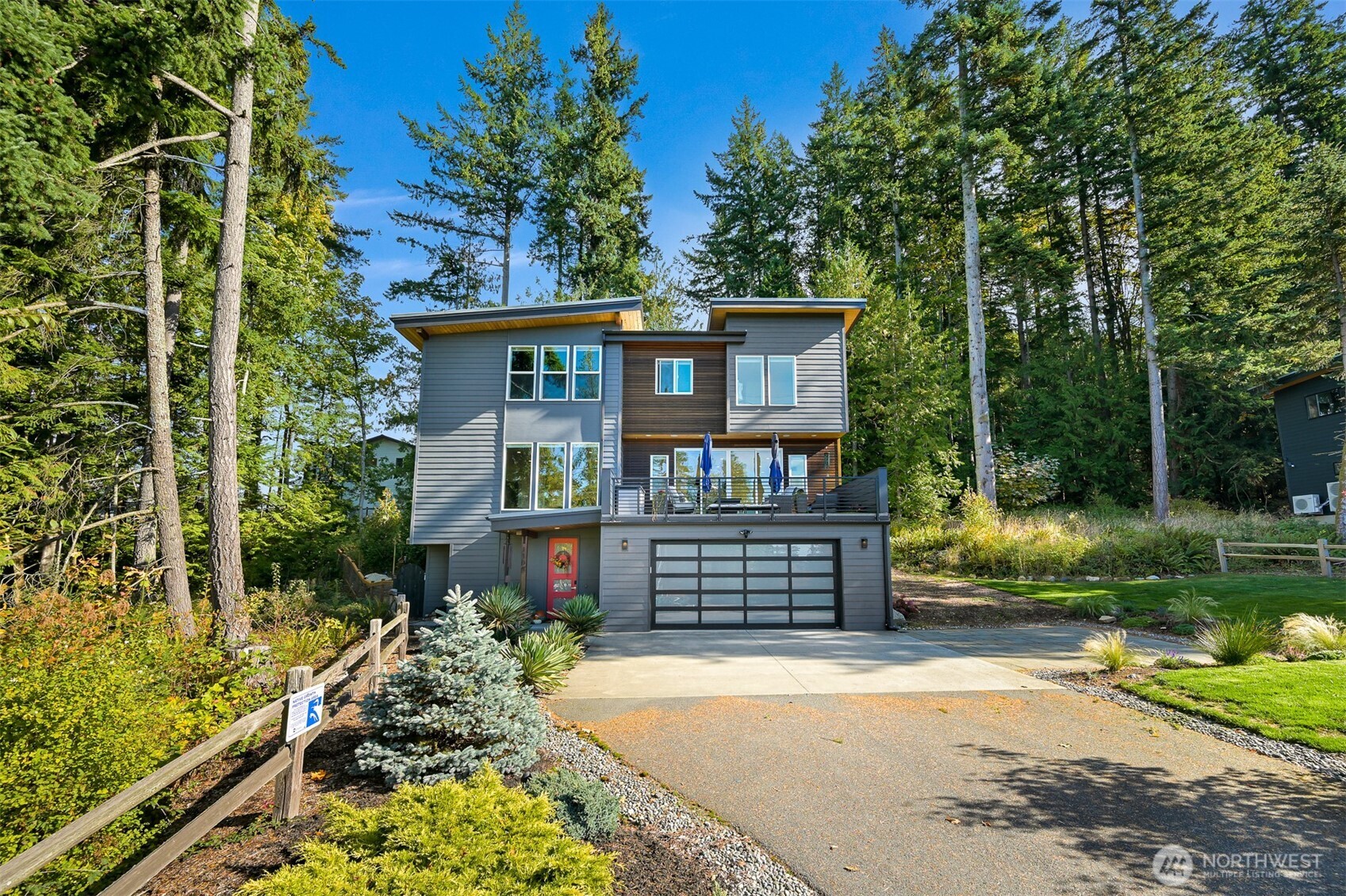 1105 40th Street Property Photo 1