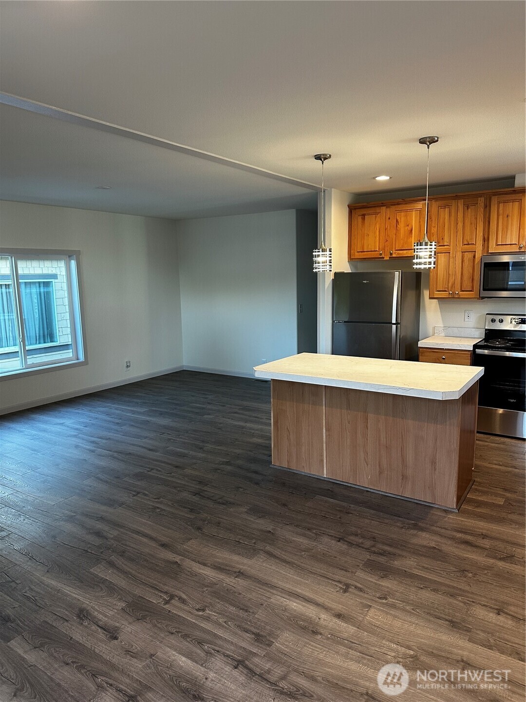 10302 Lakeview Avenue 26 Property Photo 4