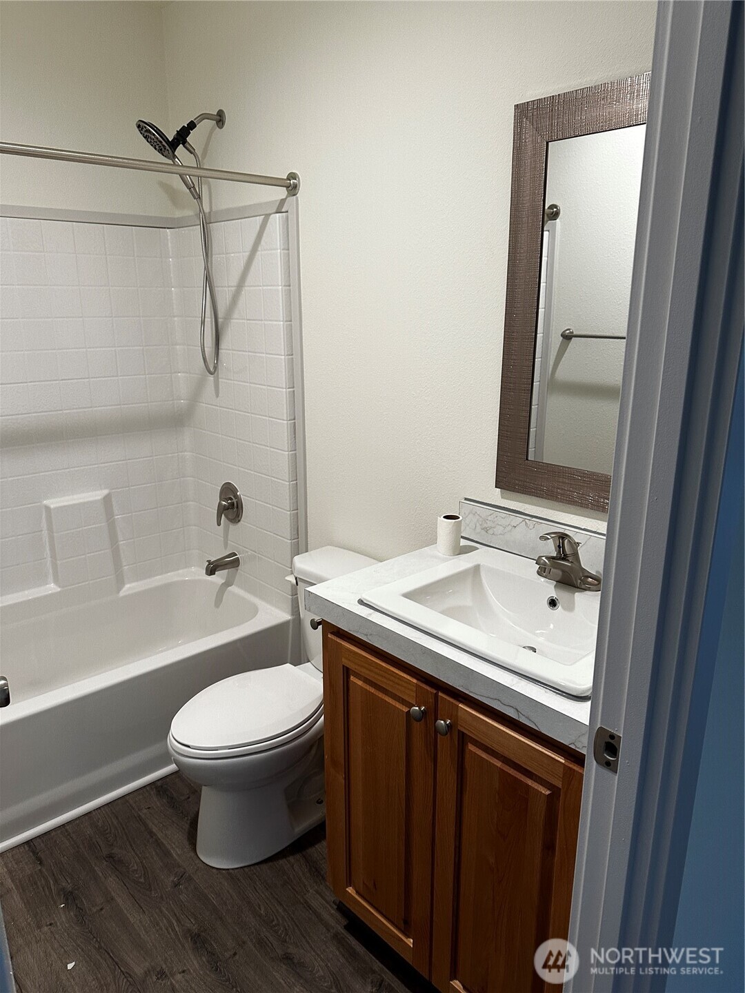 10302 Lakeview Avenue 26 Property Photo 9