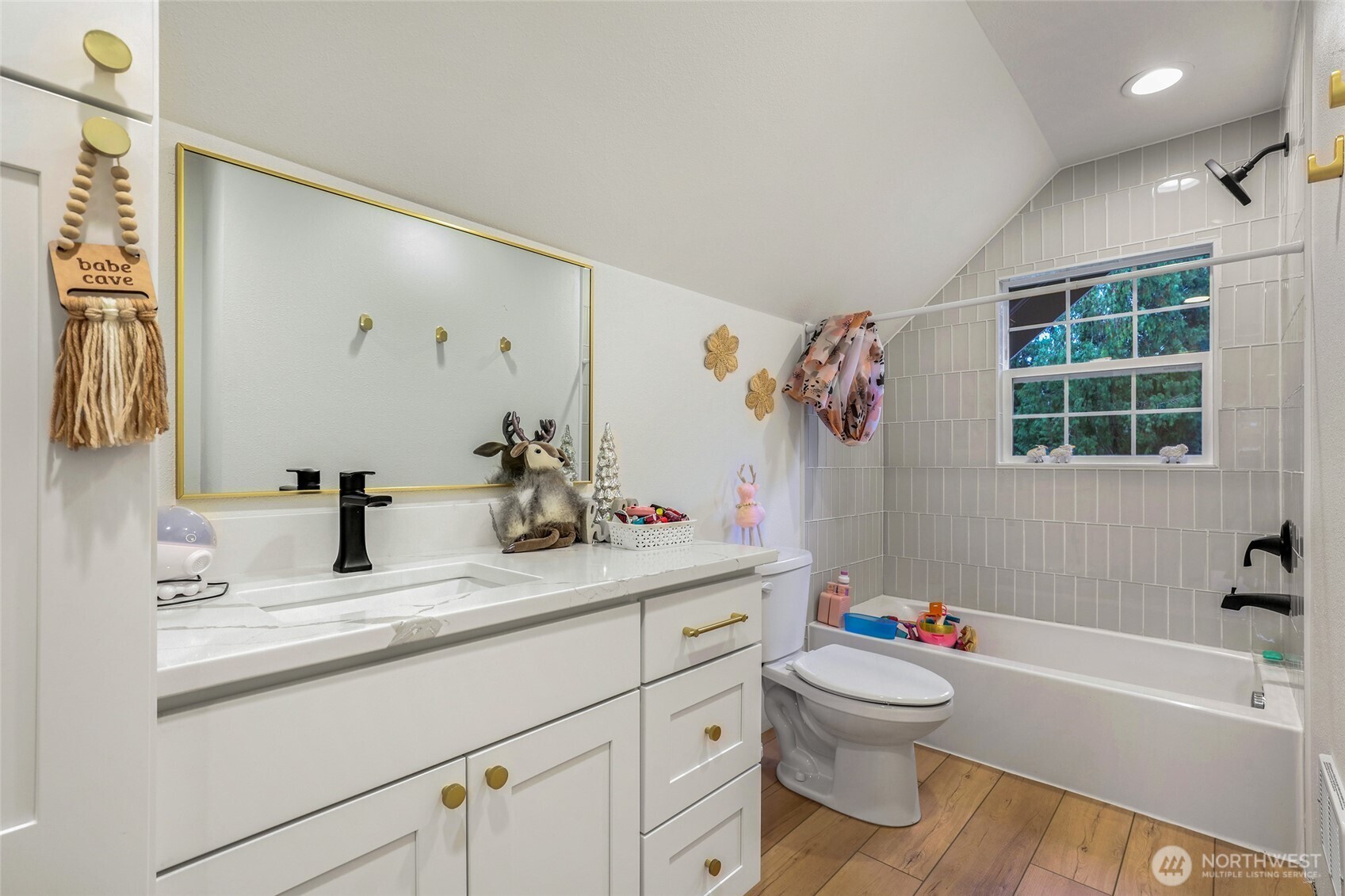13615 57th Avenue Property Photo 13