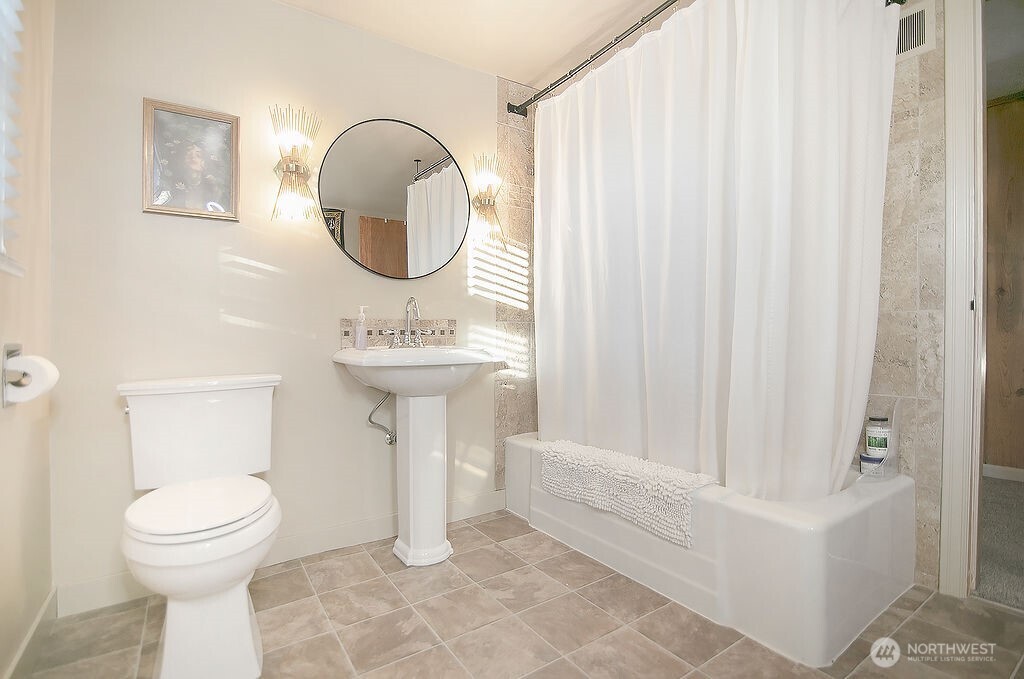 571 26th Avenue Property Photo 25